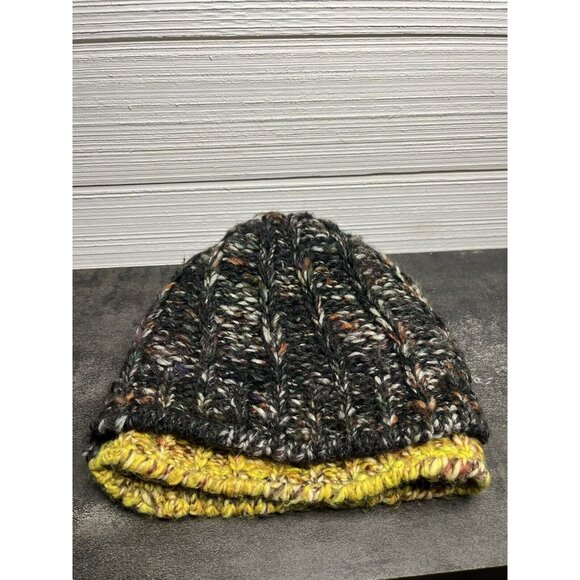 Super Duper Handmade Hats Beanie Unisex Knitted Wool Poly acrylic One Size - Picture 1 of 7